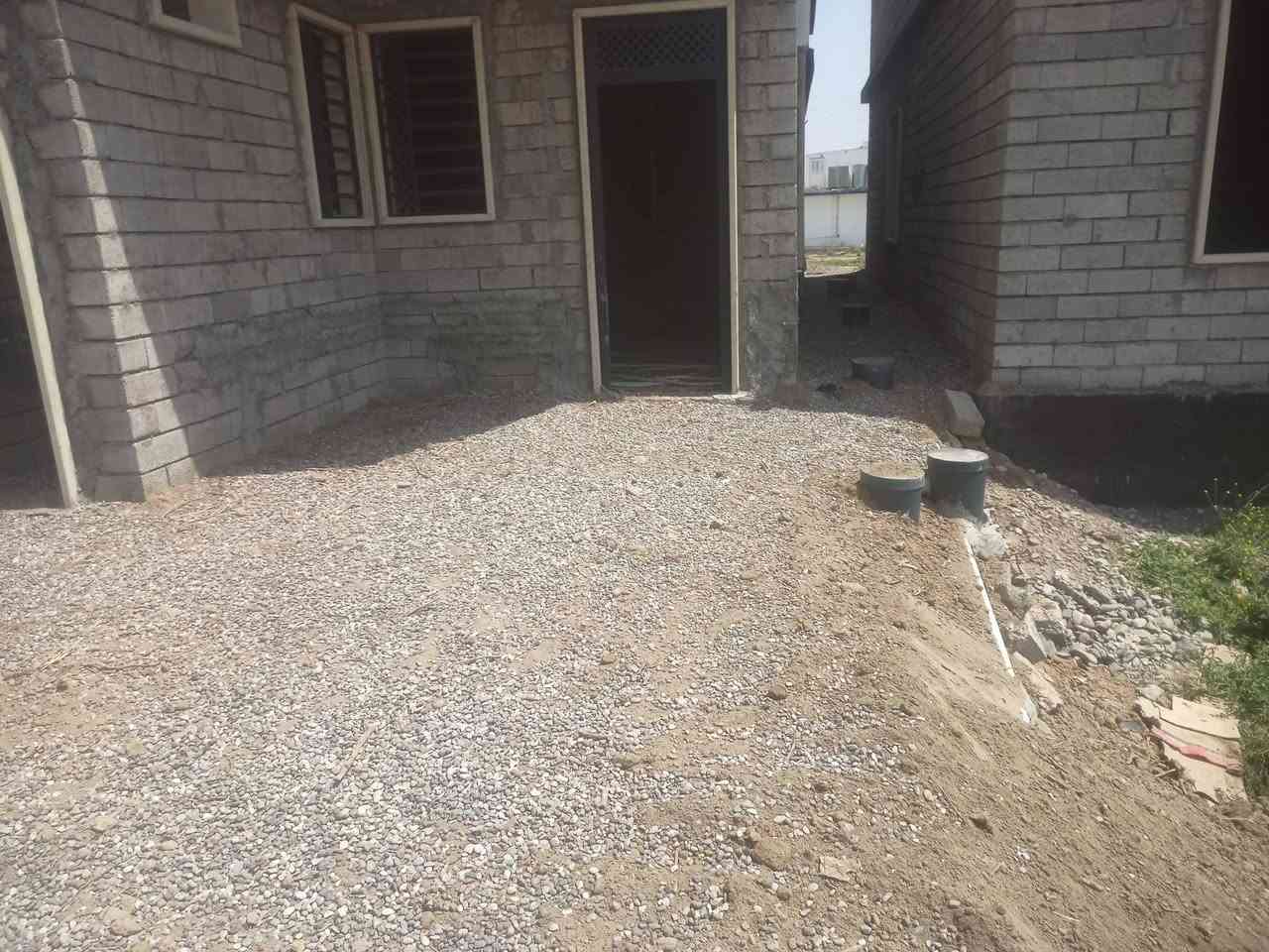 السلام عليكم يوجد كادر عمل داخل الشرقاط   والرزق على الله أي شقل نشتقل 

تفليش حائط 
تعديل حدائق
تصفير بيوت 
تصعيد سمنت 
رش بيوت 
فرش حجر
تنضيف بيوت من جص
نشتغل مانع رطوبه 

ومتواجد عل فيس اتصل ودلل وهاذه رقمي 
*********** و.الله حي الجميع  تعليق الماعندو شي
