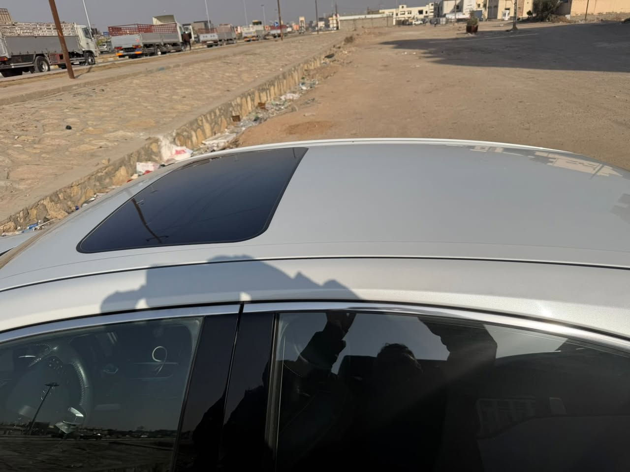 كامري ٢٠٢٤
تجميع صين ماشيه ٥١ الف
رقم بغداد جديد  مكفولة من صبغ والتبديل والبارد فقط الطخه الموضحه بصوره بعدها وموضحه ب سونار سيارة فول ١/١ فتحه وبصمه ورادار وكشن كهرباء ويل كب وكامرة 
المكان الرمادي السعر ٢٩.٩٠٠.٠٠٠ عراقي 
***********
