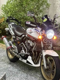 شباب سيبي فور 400 جيل ثالث 2006 كابريتر الدراجه مكفوله كفاله عامه الدر...