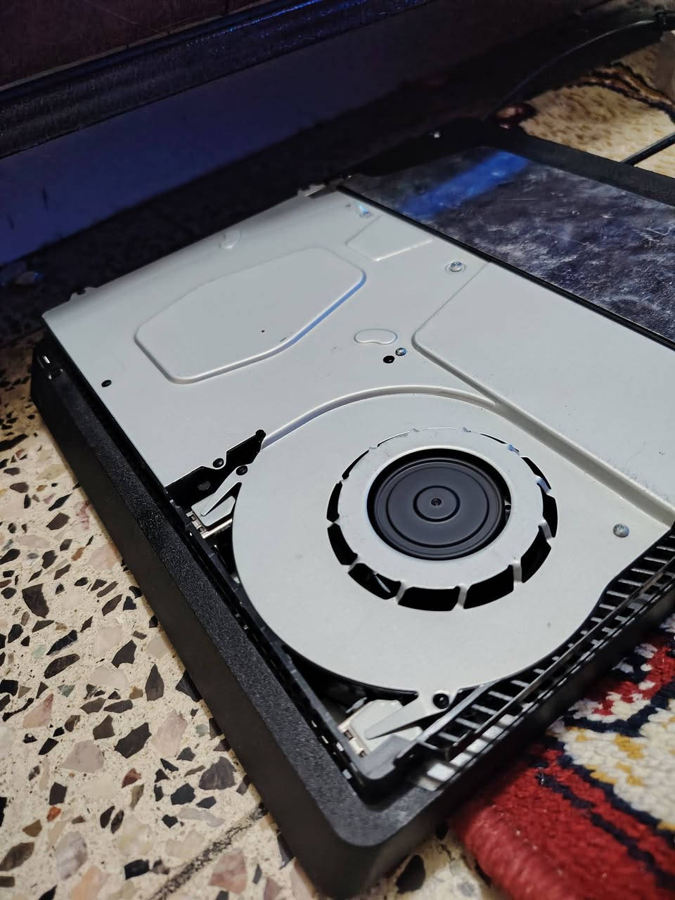 بلي4 سلم للبيع عطلان فقط ميطلع اشاره بالشاشه يكطع انت وحضك لو يشتغل يمك لولا  ويا حساب اشتراك شهري جديد مكاني بغداد ماعندي توصيل شراي يتفضل خاص


**إذا كنت صاحب هذا الإعلان وتريد حذفه لأي سبب، رجاءا أرسل رسالة إلى الدعم الفني**