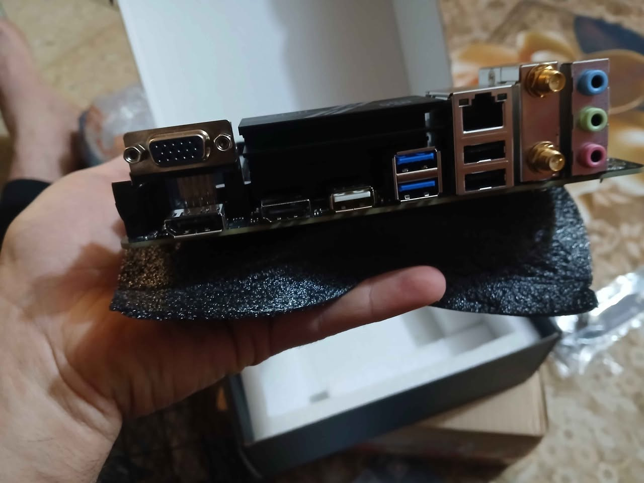 مذربورد H610 Mini-ITX) مخصصة لمعالجات انتل من الجيل 12 و 13 بهل شكل هذه جديد غير مستخدم متواجد خاص
 توصيل موجود بغداد وجميع المحافظات بغداد, العراق


**إذا كنت صاحب هذا الإعلان وتريد حذفه لأي سبب، رجاءا أرسل رسالة إلى الدعم الفني**