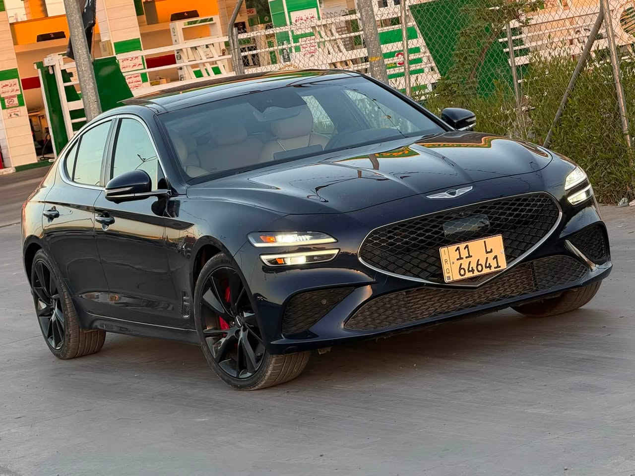جينيسيس G70 موديل 2022
فئة بريستيج أعلى مواصفة
 *********** 

المحرك: V6 سعة 3.3 توين تيربو السعر 198 ورقه 
الدفع: خلفي
الممشى: 81ألف كم

حادث صفحت السايق 

مغلفة نانو 

المواصفات والتجهيزات:

• فتحة سقف بانوراما
• بصمة تشغيل
• تشغيل عن بعد
• كشنات ميموري سيت
• كشنات تدفئة وتبريد
• ستيرن كهربائي مع هيتر
• 5 وضعيات قيادة
Eco - Comfort - Sport - Sport Plus - Custom
• گزوز رياضي بلاد الصوت
• Auto Hold
• شحن وايرلس
• سستم سماعات Lexicon
• داتاشو
• داخل أبيض جلد بقلاوة
• سقف كنتارا شامواه
• كاميرات جانبية تظهر داخل العداد مع الإشارة
• شاشة كبيرة
• عدادات ديجيتال
• رادارات أمامية وخلفية وجانبية
• 6 كاميرات 360 درجة
• حساسات أمامية وخلفية
• نظام تحديد المسار
• دسكات بريمبو
• مرايا شفط مع إشارة وتعتيم
• لايت LED أمامي وخلفي
• دخول ذكي مع إنارة ترحيب
• قيادة ذاتية
• مثبت سرعة مع تحديد مسار
• تحذير فتح الباب عند وجود سيارة قريبة
• قطعتين تبريد
• كشن السائق حضن بوضعية Sport و Sport Plus
• ماسحات أوتو تتحسس المطر
• ترحيب شعار Genesis
• نقطة عمياء
• شفتات ستيرن
• هيتر بالمرايا
