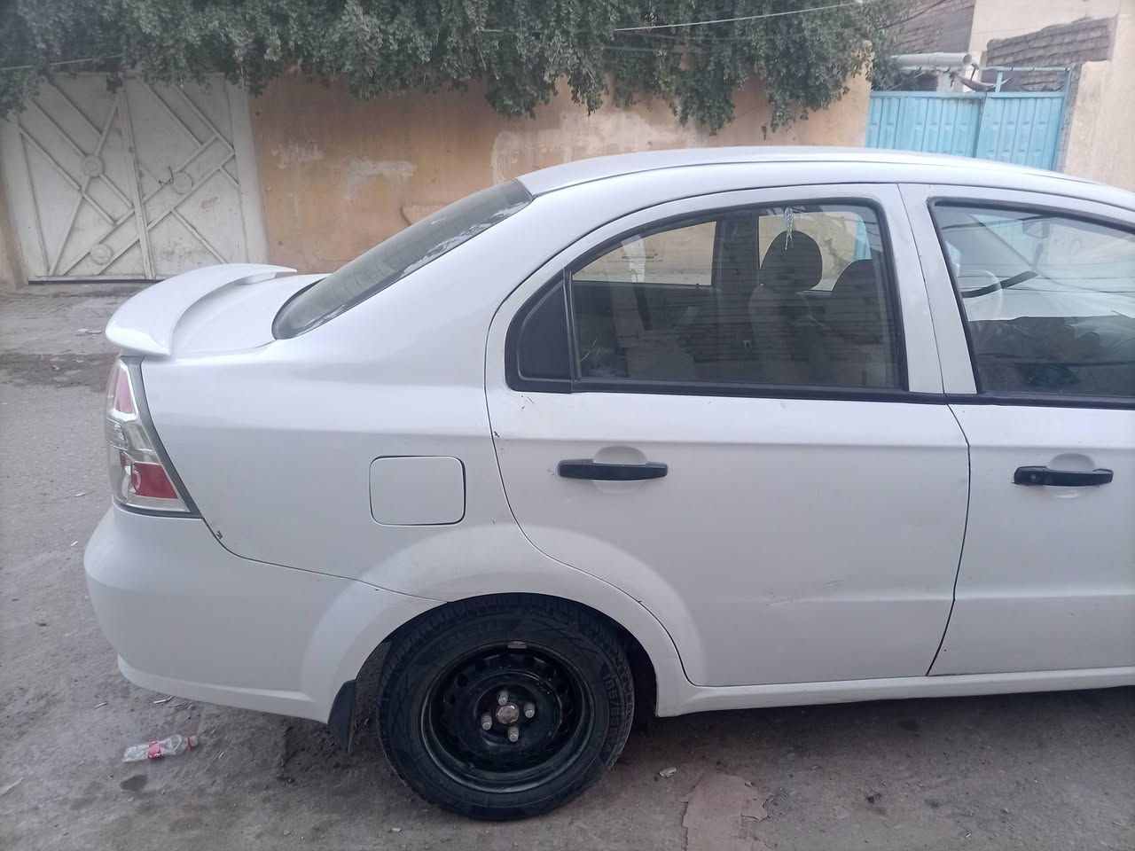 افيو للبيع موديل 11 كوم حديد فقط صوليات كهربائيات شغاله تبريد شغال تحويل مباشر رقم نكليزي ميسان السعر 45 وبيها مجال قليل رقم ***********
