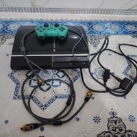 بلي 3 جهاز نضيف كامل ملحقات  3 يدات  وهارد بي 19لعبه  السعر 100  07835...