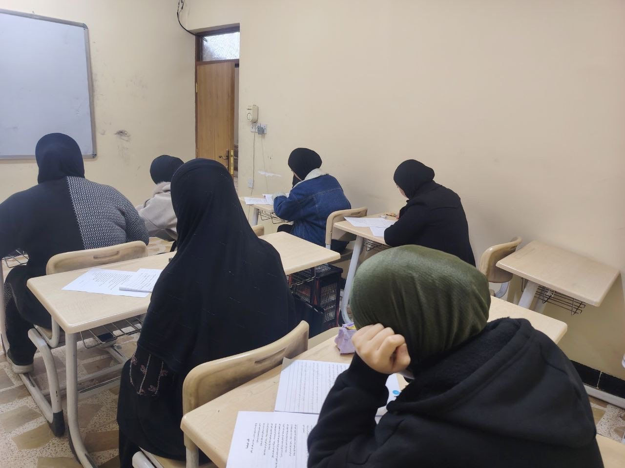 ♦️اداء امتحان نصف السنة لمادة اللغة العربية
    طالبات الإستاذ (عمار احمد فاضل  )سادس إعدادي 

📍 الموقع:
الموصل – الجانب الأيمن – حي 17 تموز – سايدين الاقتصاديين 

📞 للاستفسار والتسجيل:
***********
