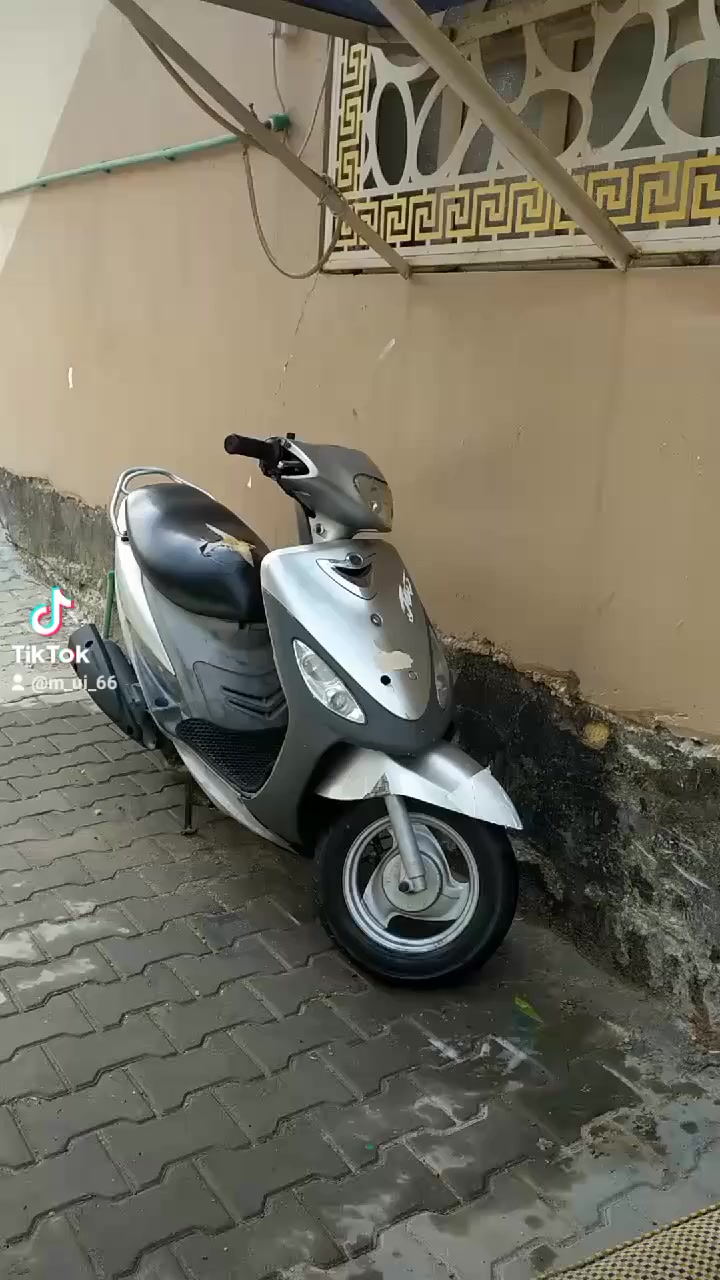 السلام عليكم دراجه للبيع ماكس منغالي دراجه صار لها ثمانيه اشهر منزلها دراجه برغي مع عازلها محرك ما مفتوح شلعه معدل مكان النجف حي ميسان تفاصيل على الخاص وهذا رقمي***********👉🇯🇵🛵2️⃣0️⃣0️⃣3️⃣
