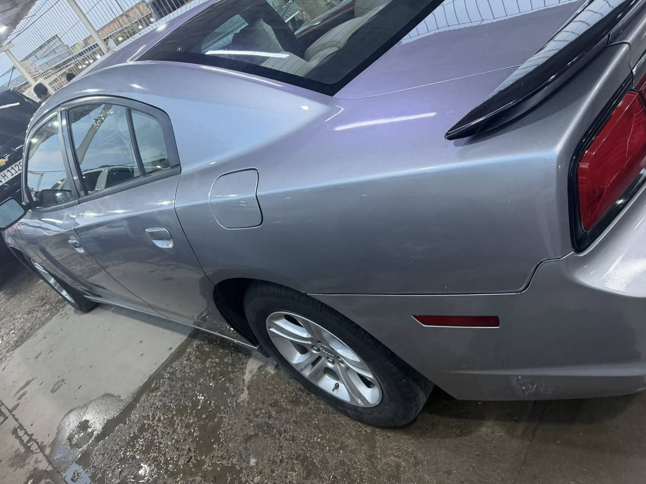 سلام وعليكم جارجر ادوات حاويه مكينه3600 كفاله السياره برغي ما ناقصه خليجي داخل عسلي كفاله مكينه كير تبريد حداديه طخم تاير السياره احله من الصور مكان بصره رقم***********
