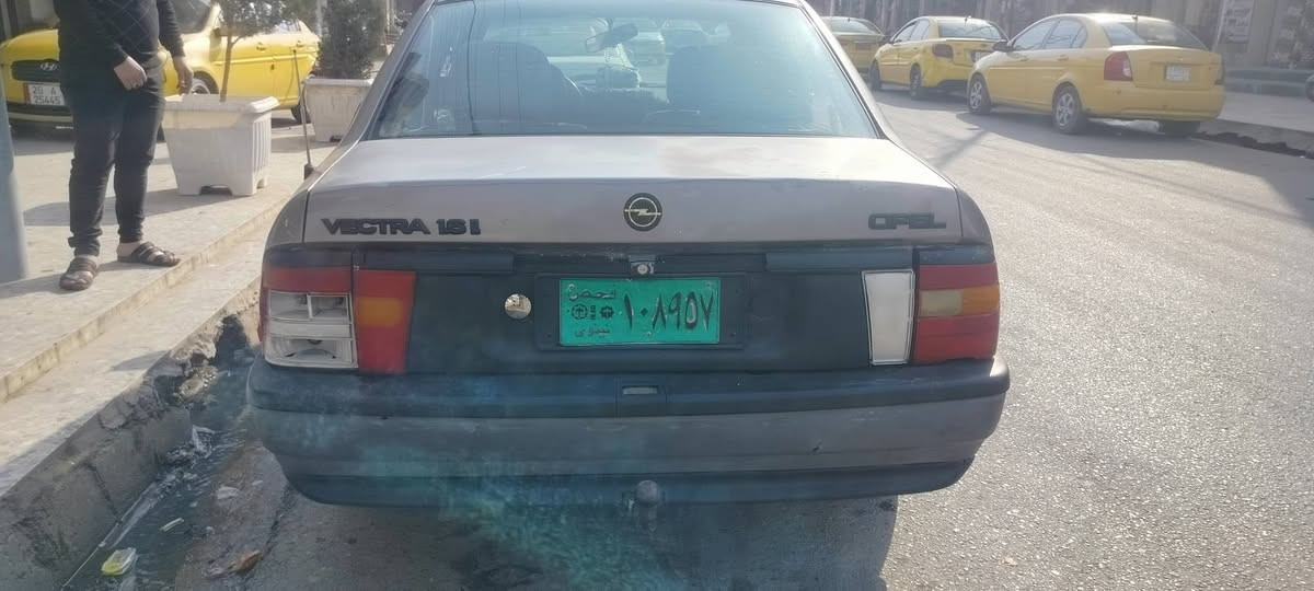 السلام عليكم فكترا للبيع موديل 91 محرك نضيف كير نضيف طخم نضيف وايرمنيه كامله سنويه  شرط التحويل ‏‪0751 773 7626‬‏الاستفسار الاتصال على الرقم  السعر 31بيها مجال
