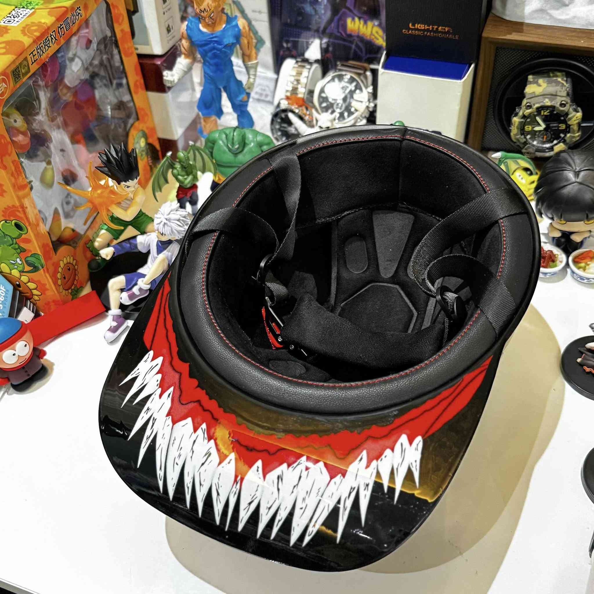 قطعة مميزة وغريبة جدا !! 
خوذة دراجة ڤينوم ماركة اصلية 
موديلها يخبل وشكلها رهيب 
مختومة DOT اصلية ضد الصدمات 
الي مهتم يراسل ع الخاص 
توصيل محافضات متوفر


**إذا كنت صاحب هذا الإعلان وتريد حذفه لأي سبب، رجاءا أرسل رسالة إلى الدعم الفني**