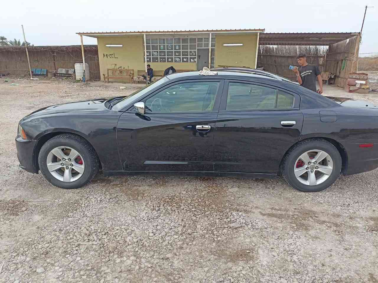 السلام عليكم ورحمه الله وبركاته دوج تشارجر موديل 12 رقم أربيل دولي كير محرك حداديه اماميه خلفيه كله جديد تخم تاير تبديل جاملغ أمامي أيمن واباب صبغ السعر 130 بابل الشوملي اتصل على الرقم ***********
