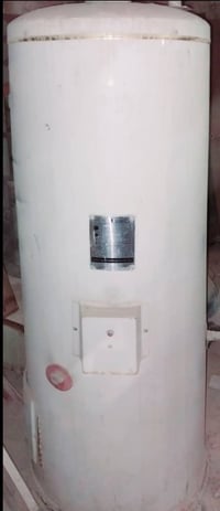 ❣️سخان كهرباء وغاز عملاق 240 لتر للبيع في الاعظميه❣️ السخان شغال 100/1...