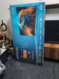 شاشة • مستعملة • بالكارتون