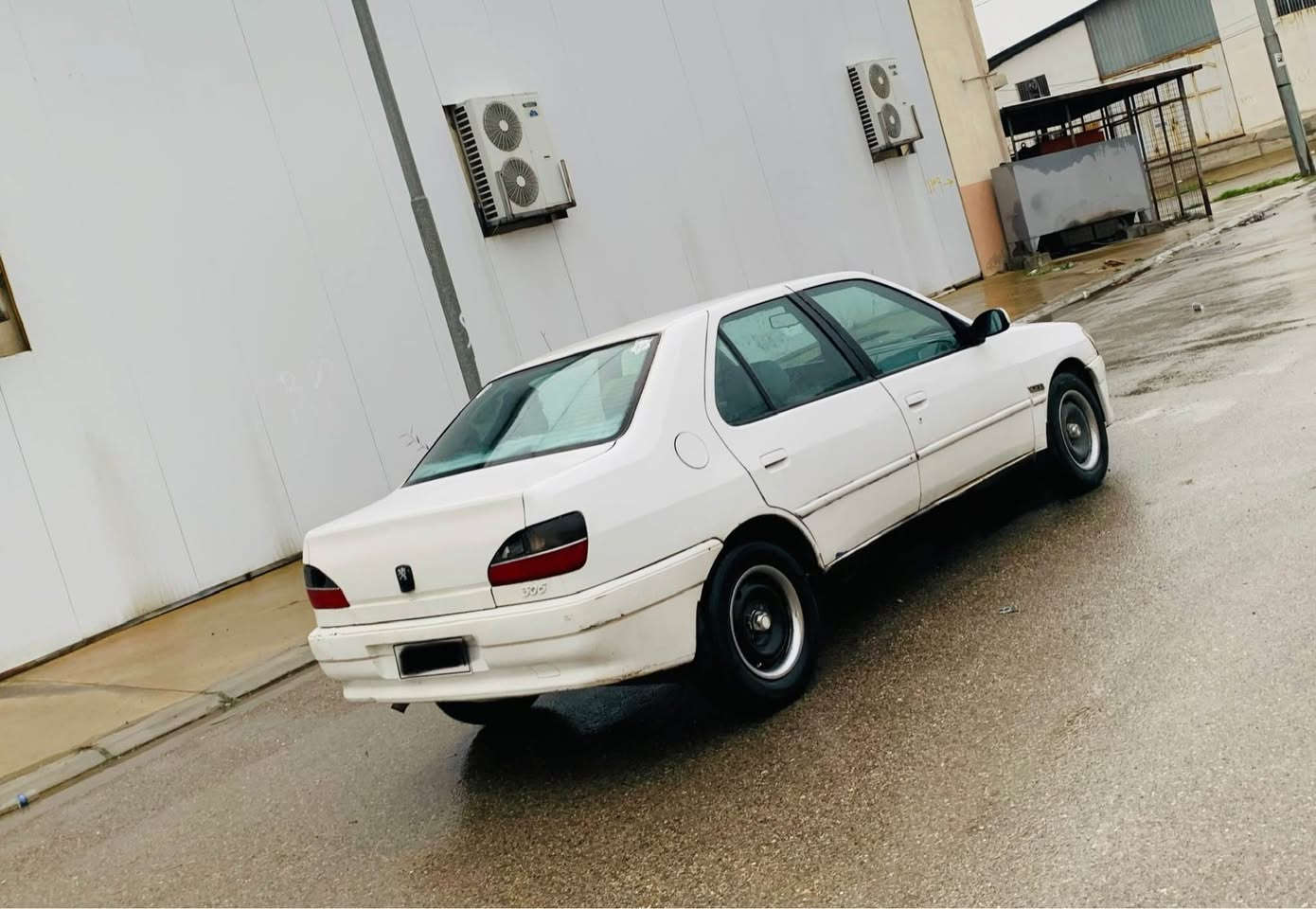 *********** موديل 2001 ئارم بلاستيك سليماني بةشةرتي ئارم ئةوةليات براوة نةبيت كيرو مكينة بةشةرت بيشو دواي توندو تولة كارةباي هةمو ئيش ئةكات تايةي تازةية دةعمو ليدراوي هيج نية جام كارةبا قفل مركزي سيارةيةكي زور ريكو بيكة سعر ٢٦ معاملة لة سليمانيم *********** السليمانية, العراق
