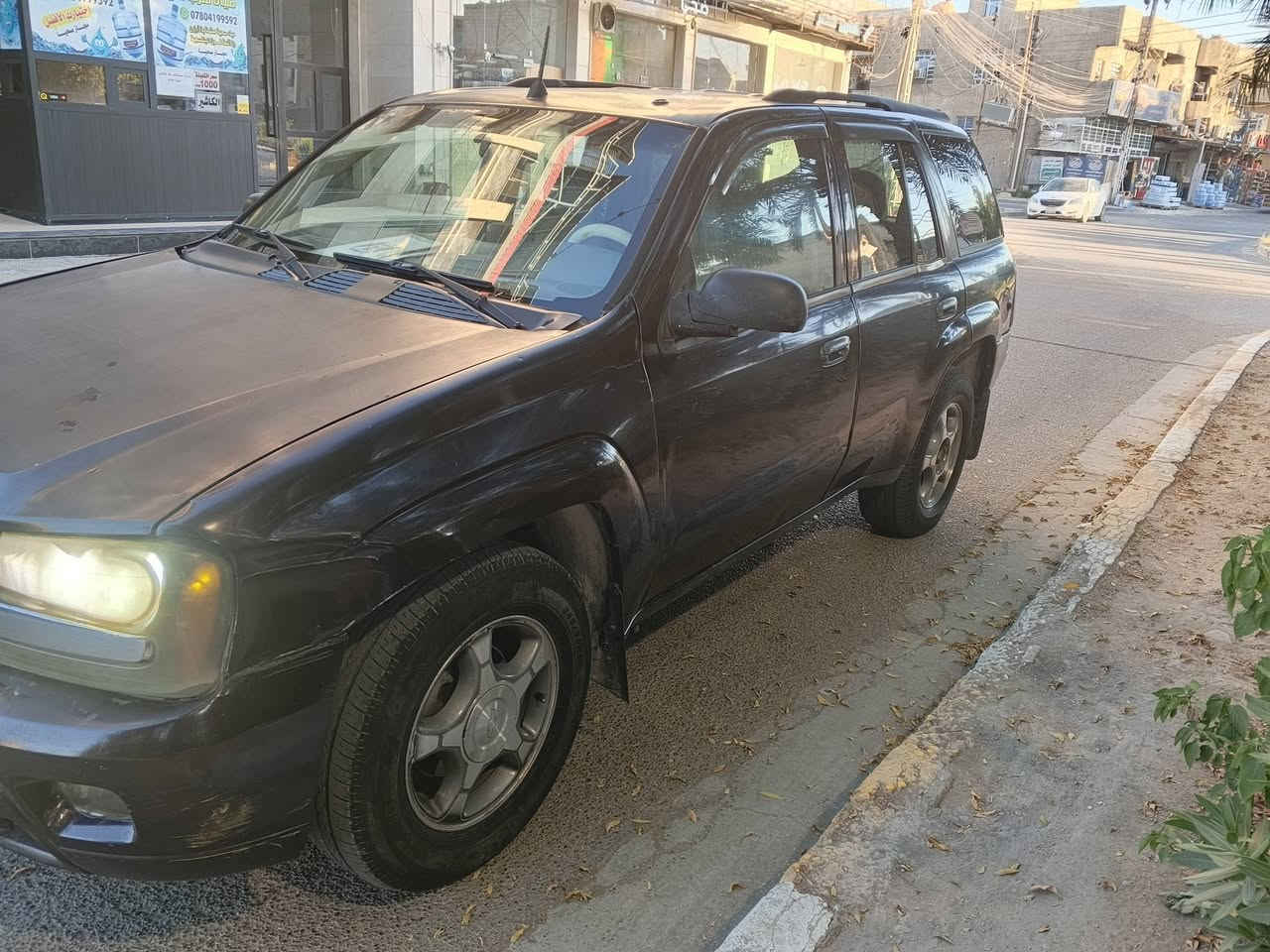مكلف بالنشر للاستفسار يرجى الاتصال على صاحب السيارة مكانها بغداد
***********
***********
بلايزر موديل 2008
الوان أحمر كرزي 
 البجم العريض فئة LS رياضي
مكينة قبق الابيض المرغوب والگير 700
مكينة وكير بالكارتون
صدر جديد /كهربائيات/مكانيكيات كله شغالة
 ومسويله ادامه 
رقم انكليزي بابل مميز /هزة جديدة 
بية ملاحضات بسيطة
تبريدها ثلج>  فقط كتف التبريد واكف 
مشط ستيرن بداية بي طكطكه 
السعر (65)  بيع مستعجل
