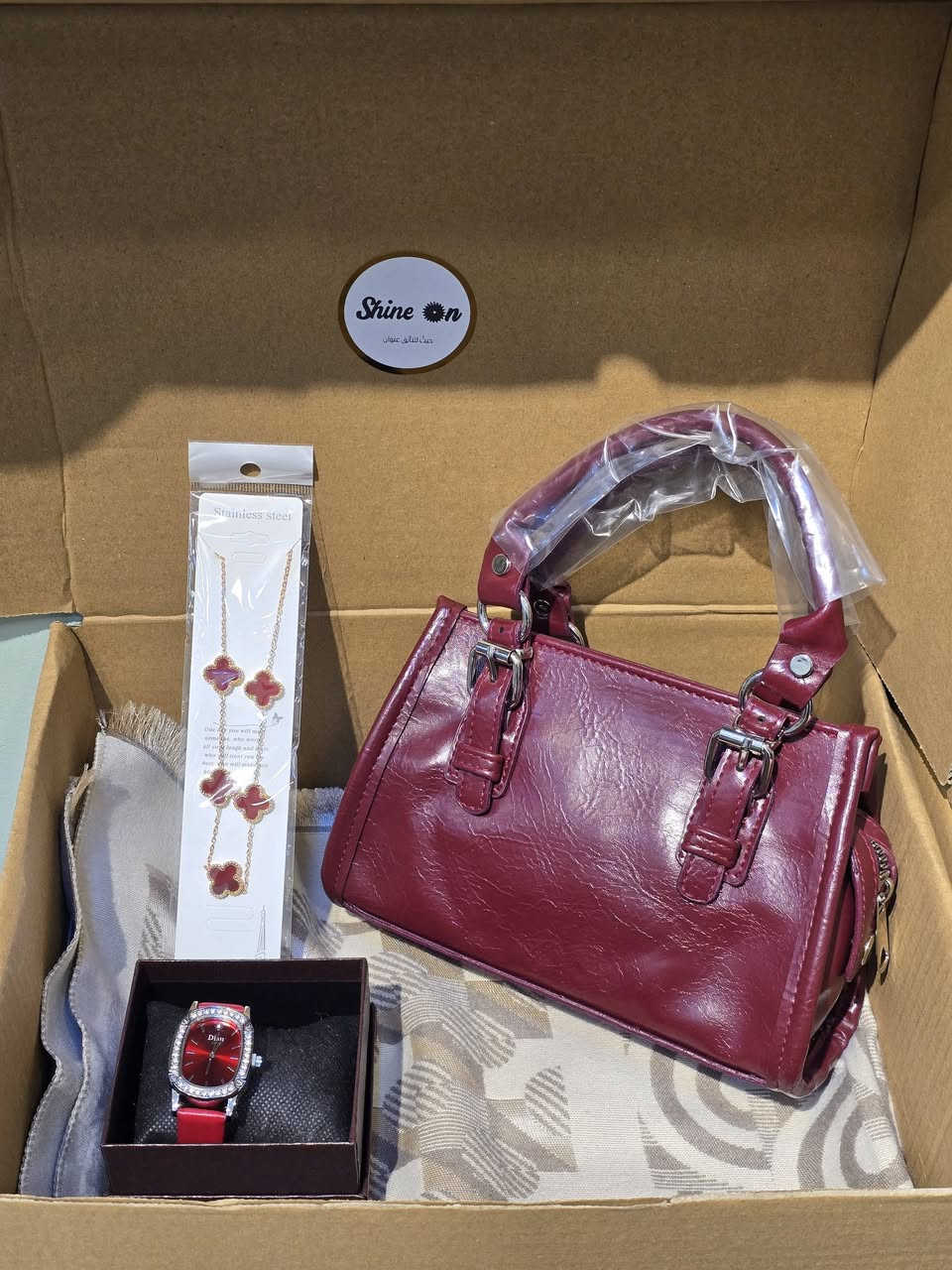 جزء من تجهيزات هدايا شهر ديسمبر ⛄️✨️
زبائننا الاعزاء لطلب الهدايا راسلونا وتدللون 🫶🏻 
Shine On 🔮 حيثُ للتألقِ عنوان 

 🌸 بوتيك شاين اون للاكسسوارات والعطور النسائية والرجالية 

اكسسوارات "نسائية ، رجالية " _ عطور _ ميك اب  _ حقائب - هدايا
المتجر مفتوح من الساعة 3 ظهرا ولغاية ال 11 ليلا

خدمة حجز الطلبات متوفرة طول اليوم وعلى مدار 24 ساعة

يتوفر خدمة تغليف الهدايا واختيار الهدية حسب الطلب ❤🌹🌺 

💥للحجز والاستفسار مراسلة الصفحة 📥
او الاتصال واتس اب
***********
—————————————-
💥توصيل لكافة انحاء العراق 🏎
خانقين 2000 دينار والمحافظات 5000 الاف دينار
موقع المحل : خانقين تولة فروش شارع السايدين
مقابل تربية كوردستان 
Khanaqin , Diyala , Iraq 📍
.
.
.
.
#تولة_فروش #reels #محل #خانقين #shine_on  حيثُ_للتألقِ_عنوان بوتيك_شاين_اون  مستلزمات_نسائية كوزمتك عطور ملابس اكسسوارات حقائب ترند العراق خانقين بوتيك هدايا
