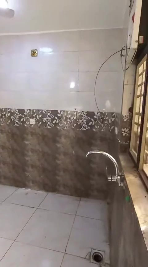 السلام عليكم بيت للايجار طابق ارضي فقط البيت مثل ماموضحلكم بالصوره نضيف جدآ عنوان البيت نعيريه الفرع المقابل فلافل ابو طيبه للاستفسار الاتصال على الرقم ***********

