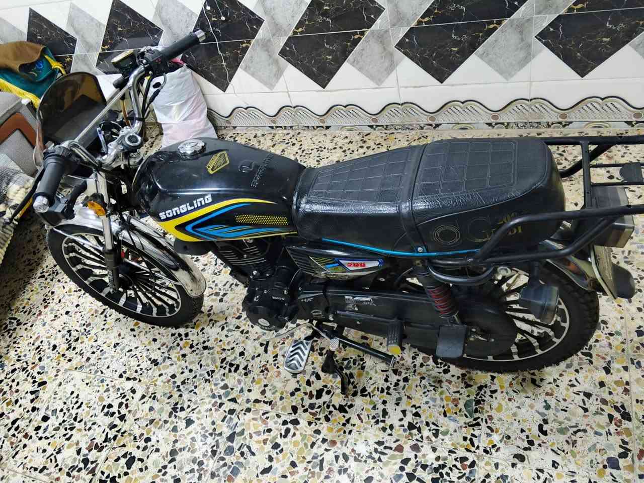 دراجه موديل 26 السعر 850 وبيها مجال عنوان بغداد الكماليه المو شراي لا يخابر ولا يعلق متواجد واتساب وانتصال 
***********
