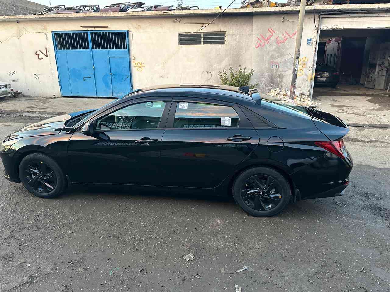 السلام  عليكم 
سيارة الانترا موديل ٢٣ وارد امريكي للبيع 
محرك 2000  
صور الحادث مرفقه بالمنشور 
للاستفسار اتصل 
***********
