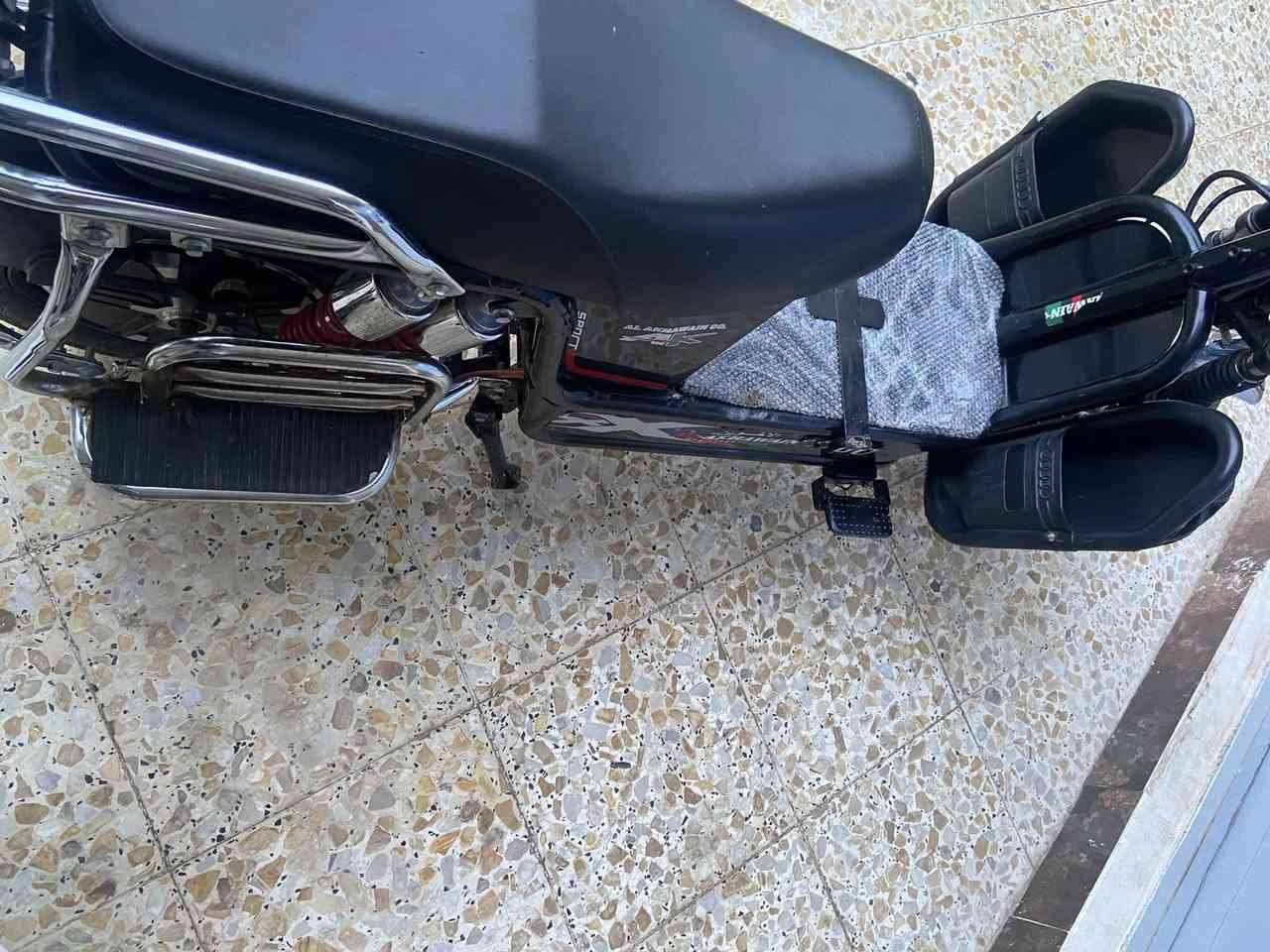 من رخصت الادمن دراجه جبلي 2024بطاريات على الفحص دراجه كبال عينكم كلشي شغال بيها تجي تفحص وتروح والله نضافه فول بيها ملاحضات بسيطه الي يجنيها يعرف شلون يرتبها ويضبطها من يمه بس دراجه مفوله  دراجه مال جناي سعرها 575 وبيها مجال للطيبين مكاني الجغيفي الثانيه رقمي *********** بي فقط واتس اب والخاص مفتوح تمام اددلللك والحسن🩷
