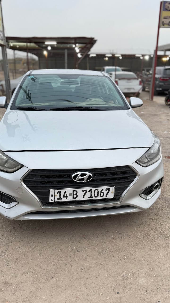 السلام عليكم سياره اكسنت للبيع موديل 2022وارد امريكي كفاله سياره ماعدا البنيد مبدل مكينه وكير وحداده جاهزات كفاله تبريد ثلج المكان البصره القرنه ***********                        ***********رقم الواتساب Singapore
