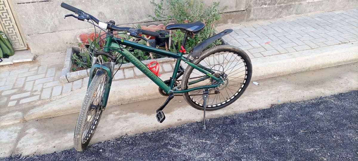 للبيع ب75 بس يحتاجله تعديلات بسيطة لان متروك العنوان المشتل
***********
