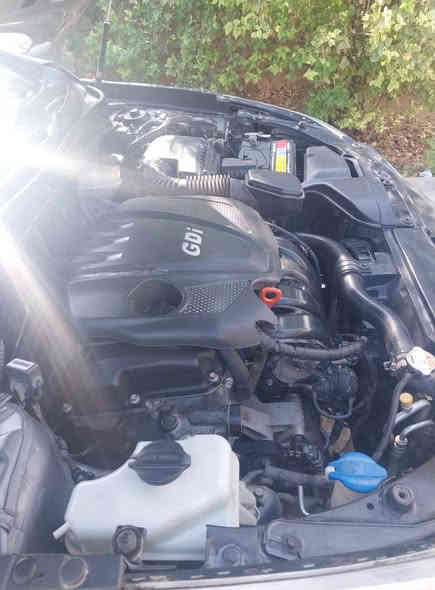 سوناتا موديل ١٤ وارد امريكي ظررها بسيط سيارة جاهزة وجديدة مكينة ٢٤٠٠ ماشية ١٦٠ الف تخم تاير جديد كامرة خلفية بلادية تبريد ثلج كشن كهربائي تدفئة كشنات تحكم ستيرن  اشاير بالمري مانع نزلاق السعر ١٢٥ وبيها مجال قليل ***********
