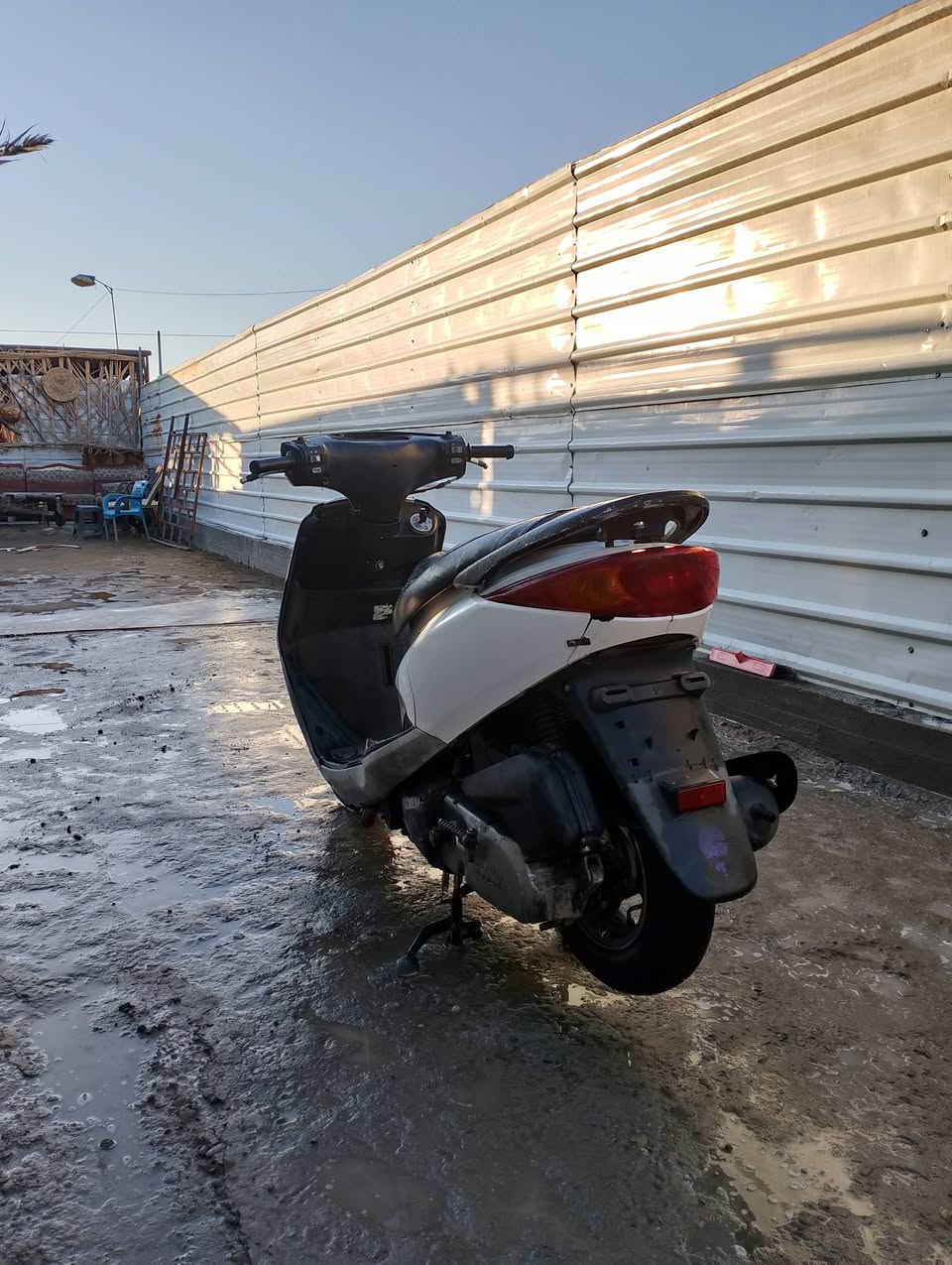 سلام عليكم درجة بريز للبيع دراجه حلوه كهربائي كلها شغلات عوزها فقط صونده مال شوته كفرتها تجريه مكان بغداد البلديات ضباط صحفين سعر 275 وبيها مجال ***********
