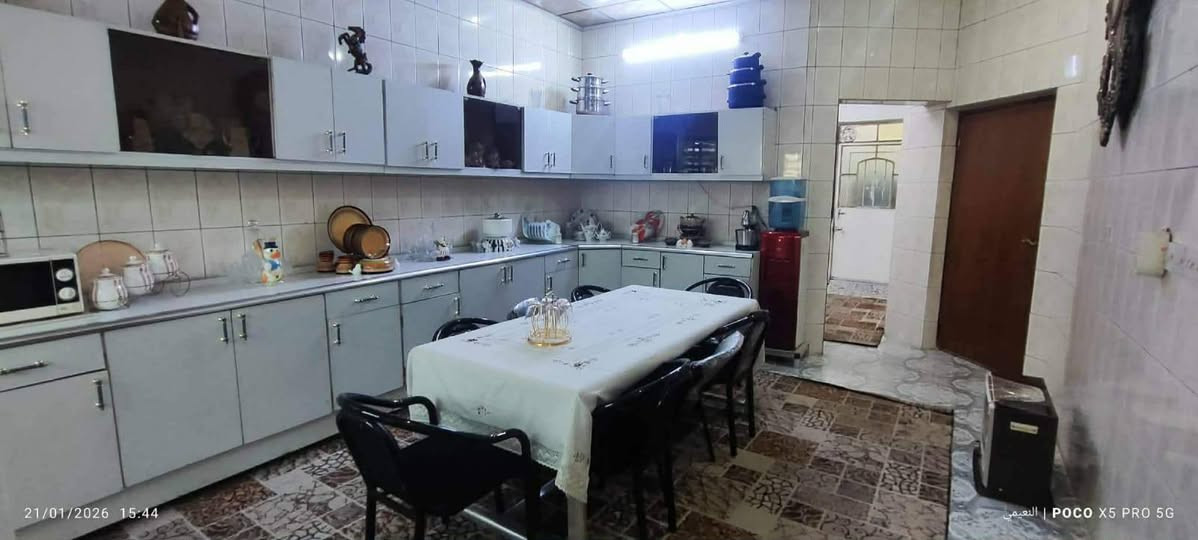 دار للبيع كفاءات الثاني قريب على الشارع العام الندي للاستفسار الاتصال ***********0***********
