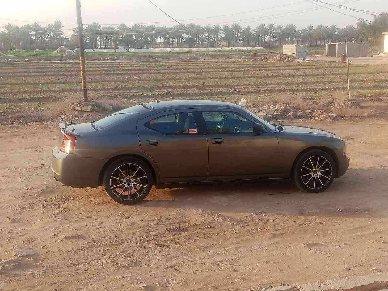 سلام عليكم جارجر موديل 2008 سياره نضيفه بيها مكانات صبغ مكان حله ***********
