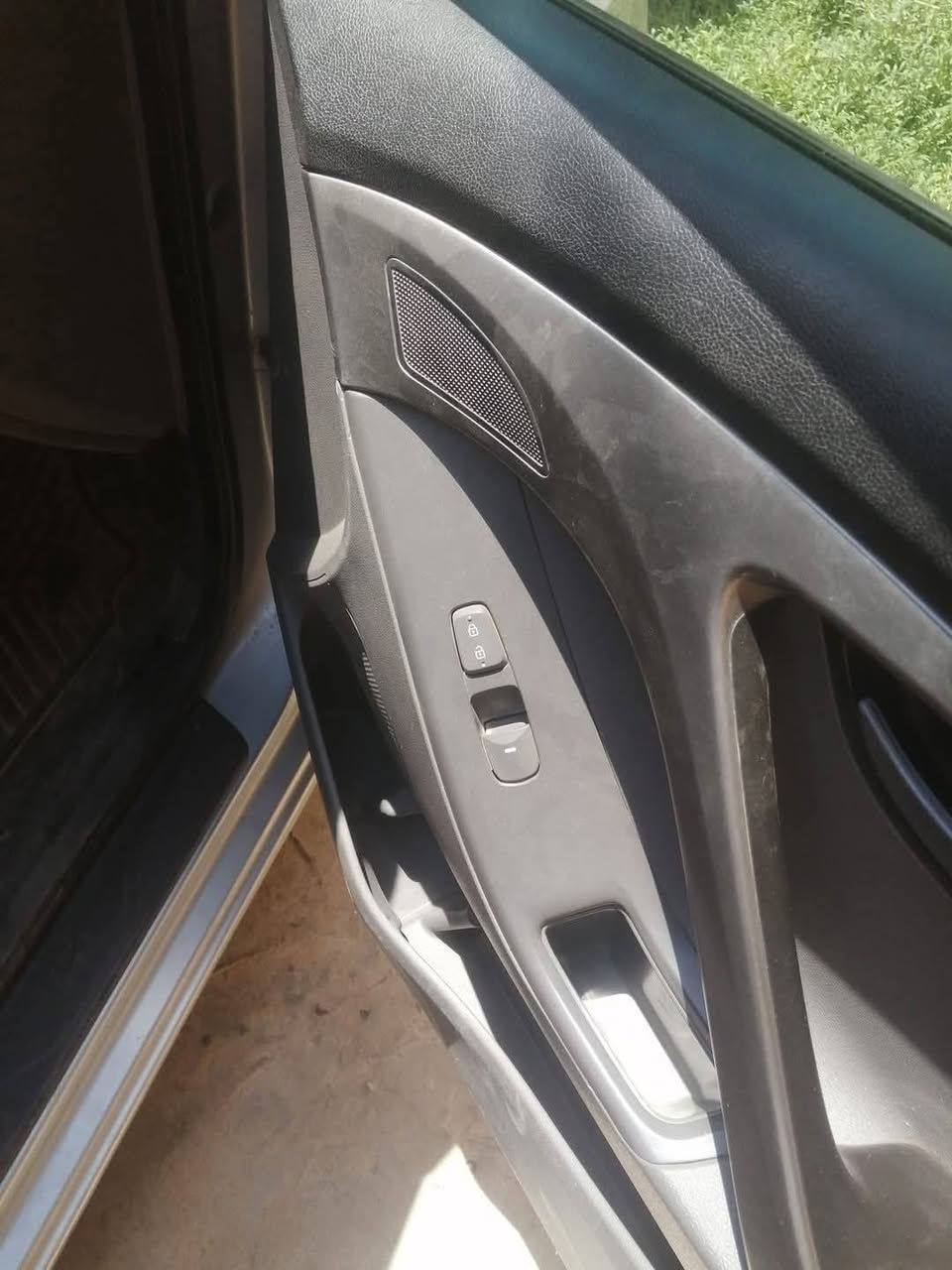 السلام عليكم ورحمة الله
سيارة أدوات للبيع، النترا مظلع مديل ١٣ كصة قماره فقط محرك ١٨٠٠.

سعر ٥٧

رجاءا، تواصل على الرقم فقط *********** (اتصال) 

لاني غير متواجد على الفيسبوك دائما لذالك ما ارد على الخاص. 

للبيع فقط
