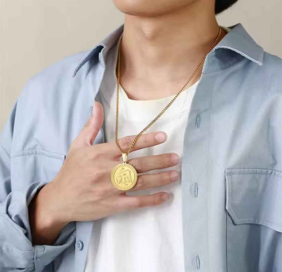 قلادة وميدالية البركة كلمة ( الله ) الذهبية 🙏

🖤 رجالي نسائي ❤️

✨ قلادة ومدالية البركة 🙏
✨ المصنوعة من الفولاذ المقاوم للصدأ 💯
✨كوالتي عالي جدآ ✔️
✨مصنوعة بدقة وعناية 💯 
✨موديل عربي بتصميم ايطالي 💯
✨متوفرة باللون الذهبي 🟡 كربلاء, العراق


**إذا كنت صاحب هذا الإعلان وتريد حذفه لأي سبب، رجاءا أرسل رسالة إلى الدعم الفني**