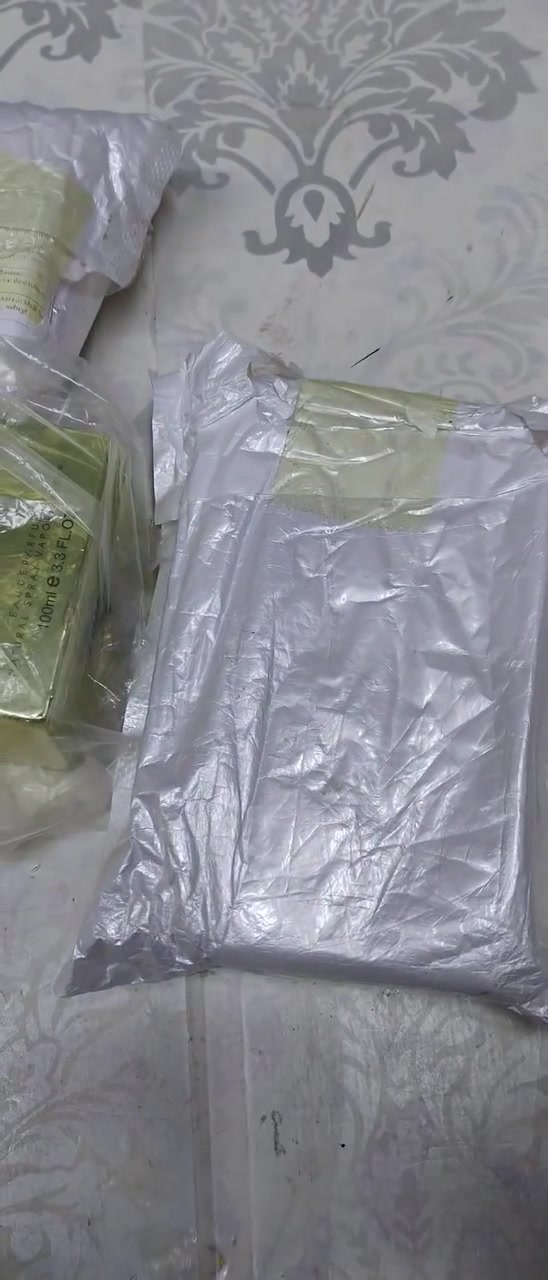 عطور مال امزون 3قطع ثباتيه وفوحان فوول للبيع


**إذا كنت صاحب هذا الإعلان وتريد حذفه لأي سبب، رجاءا أرسل رسالة إلى الدعم الفني**