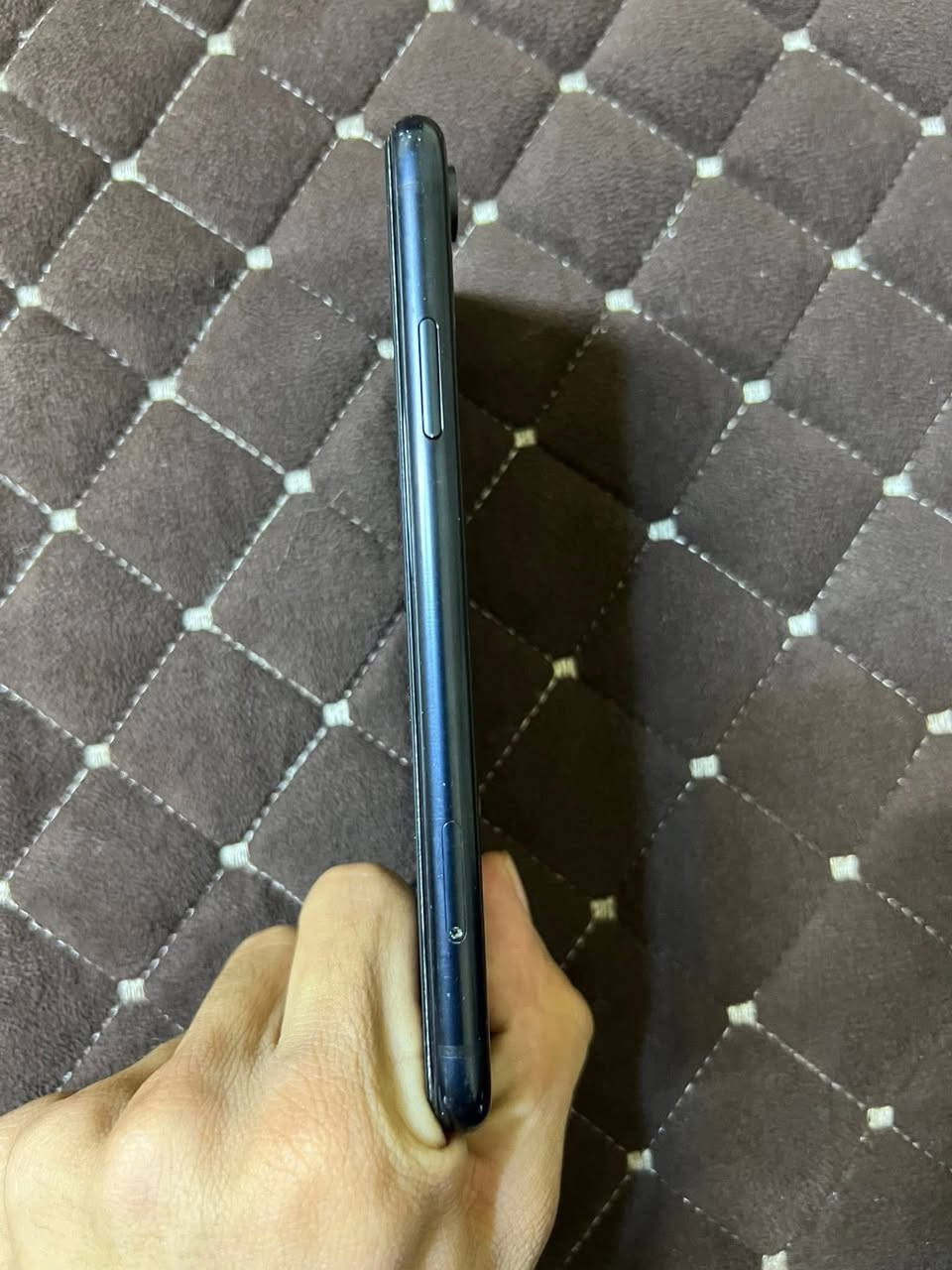 البيع فقط بدون مراوس
ايفون اكس ار 

لون اسود 

ذاكره 64 

بطاريه 76 

تك سيم 

نموذج M 

جهاز نور مال مامفتوح 

سعر 130

مكان موصل لايسر 

*********** 
***********
