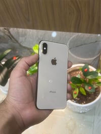 اخوان  ابفون XS الجهاز ممبدل بي ولا قطعه  بطاريه 74 ذاكرته 64 مشاكل ال...
