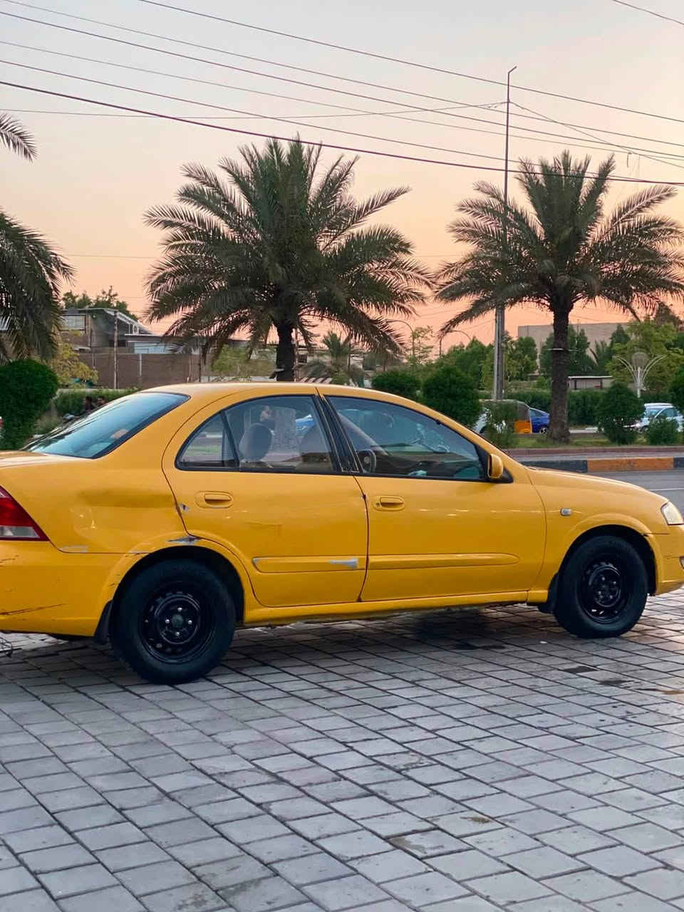 للبيع نيسان سني 2007
رقم بغداد أنكليزي مشروع وطني 
مكفوله مكينه گير تبريد حداديه تخم تاير 
مكفوله من الضربه عدا الشخط الي مبين بالصور بالجاملغ الخلفي ألأيمن 
مكان ألسياره بغداد حي أور 
(السعر 9 مليون )
*********** واتساب
