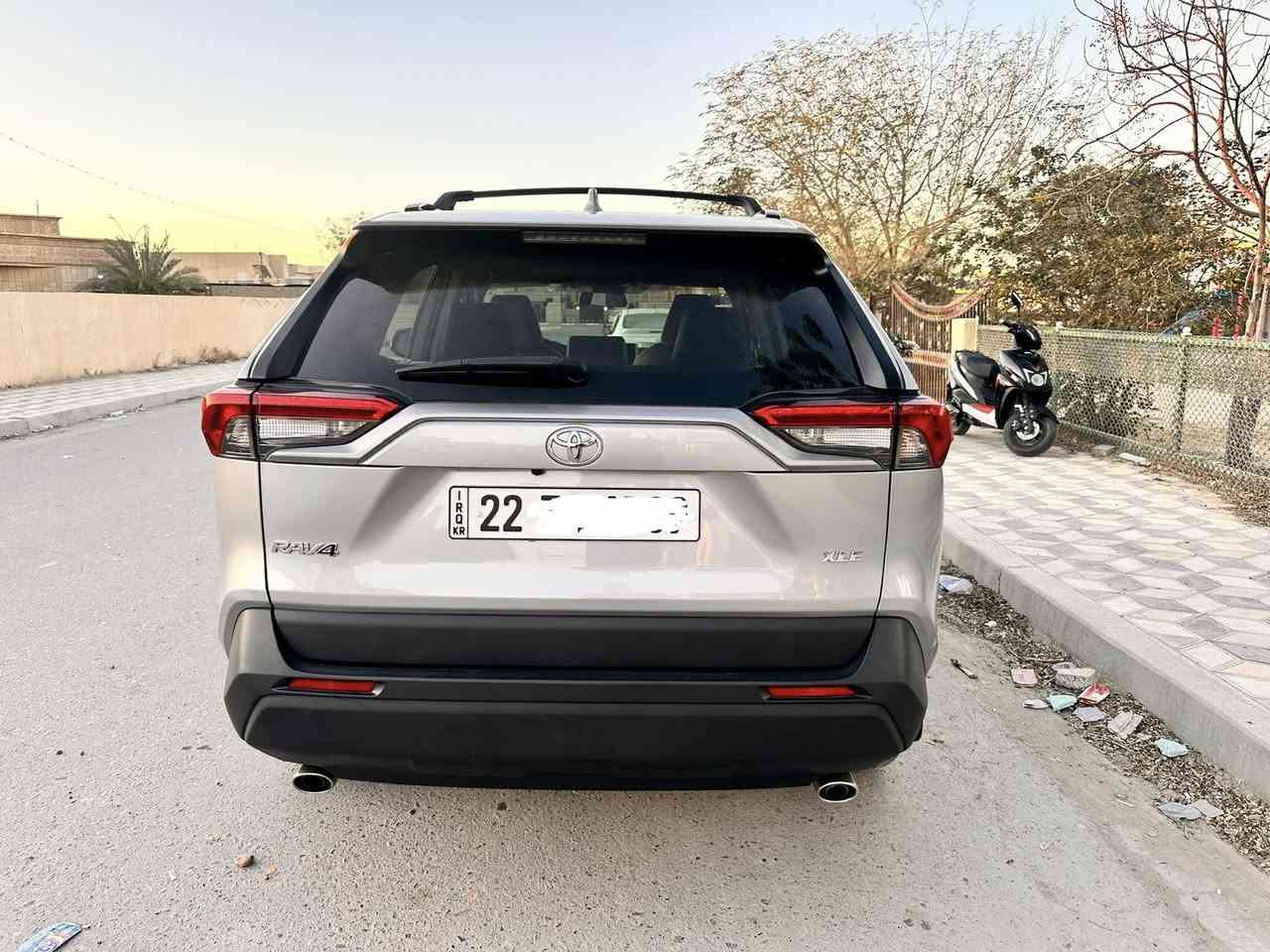 RAV4 XLE Premium 2024
• بصمة
 Two wheel drive  2w• ⁠
- سلايد⁠
- كشن جلد داخل لونين
- ⁠تشغيل عن بعد
- ⁠٣ وضعيات قيادة
- ⁠تبريد امامي خلفي
- ⁠ويل حجم كبير
- ⁠رقم اربيل
حادث السيارة كما موضح في الصور 
تبديل باب السايق بلادي نفس اللون وچاملغ امامي.
البچم كبس
2T3C1RFV7RC274727 رقم الشاصي/
السيارة ماشية 31000 مايل قابل للزيادة.
للتواصل على الوتساب/***********
