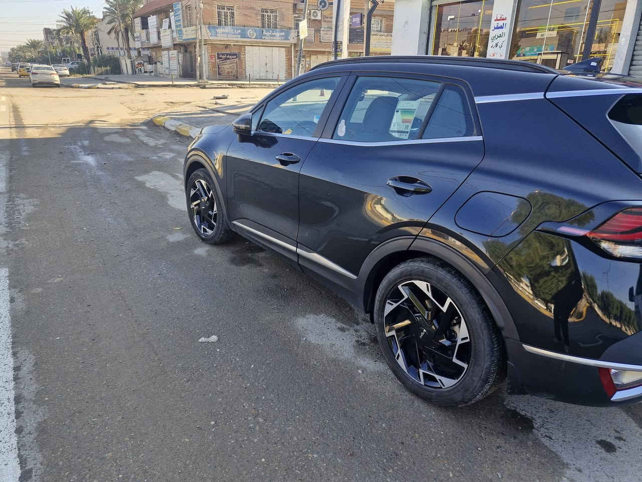 سلام عليكم
سبورتج موديل 2022 للبيع / مواصفات السياره تجي محرك دوش ٢٠٠٠ تبريد قطعتين اربعه أنظمة قياده كشنات تدفئه  شاشه كاربلي السياره كامل مواصفات بصمه تشغيل عن بعد  تجي بانوراما سياره مكفوله من الصبغ وتبديل سياره بيه ضربه بالدعاميه خلفيه 
وارد خليجي سياره رقم اربيل تريد تحويل او وكاله ثاني يوم اني جاهز سياره ماشيه 82 الف وسعره 208$ وبيه مجال الشراي يراسلني على واتساب الرقم ***********
