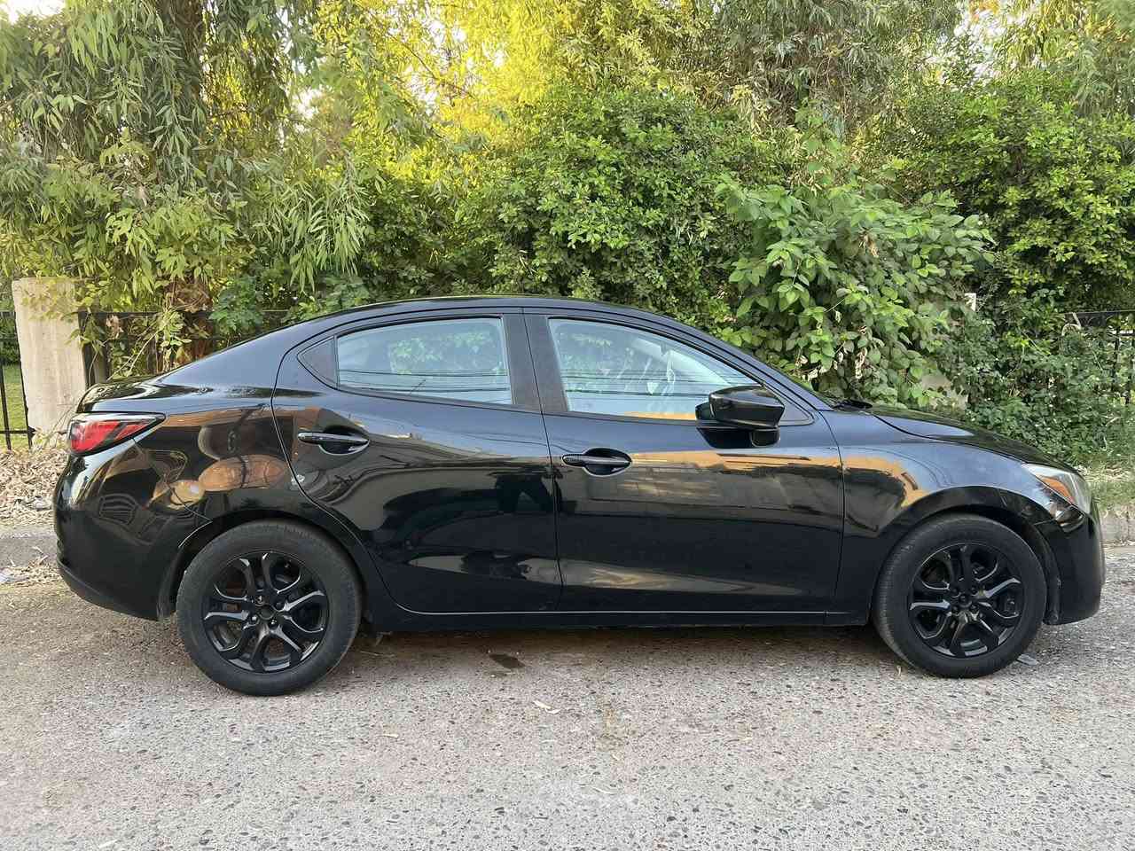 للبيع او مرواس يارس امريكي  2016 iA رقم ميمز سيارة نضيفه بيها فقط 3 قطع بالجاملغات والبنيد سيارة اقتصادية ما تعبك ما تخلي عليها شي  رقم تلفون 
*********** بي واتساب
