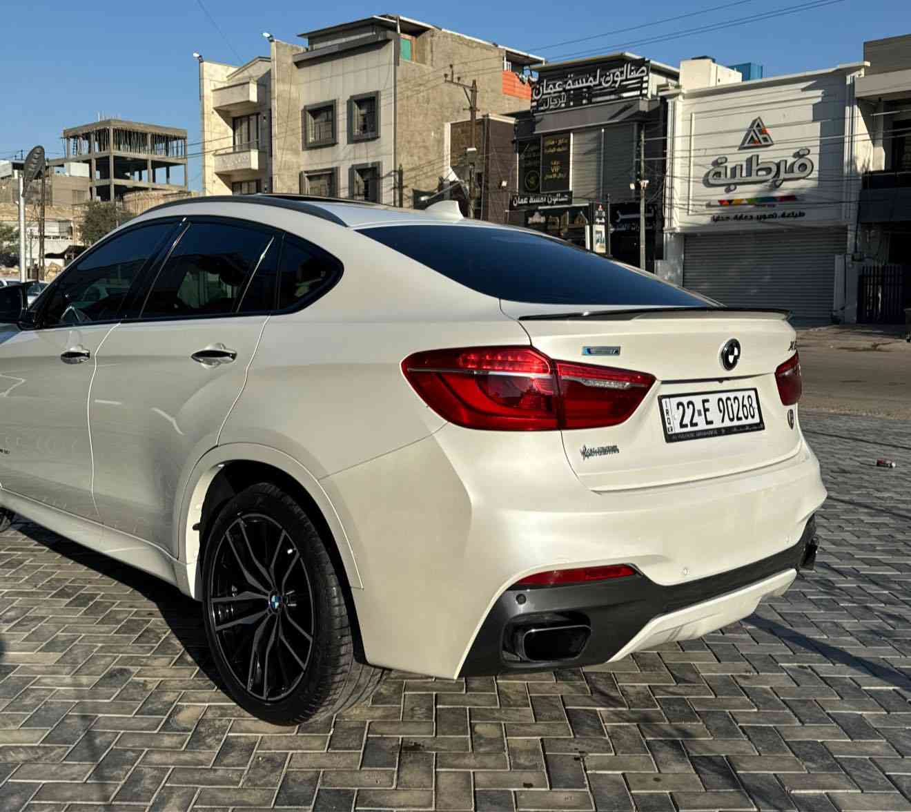 بي ام دبليو X6 موديل 2019 وكالة العروش
حجم 35i سته سلندر تون توربو
كير 8 سرعات
فول اعلى مواصفات
بردات
5 كاميرات
داخل احمر 
ابواب شفط
4 انظمة قياده
كيجات ديجتال
ويل كب شكل الجديد مع طخم اطارات جديد
مغلفه ppf بالكامل
3 شاشات
حساسات 360 

وباقي المواصفات المعروفه
السياره نظيفه جدا
ادامه كامله دهن وفلاتر وصدر جديد ويل كب وتخم اطارات جديد
اي ملاحظه مابيها 

باج تضليل
تحويل مباشر

السعر 35.000$ قابل للتفاوض بالمعقول
*********** اتصال
*********** واتس اب
مكانها المنصور الاميرات
