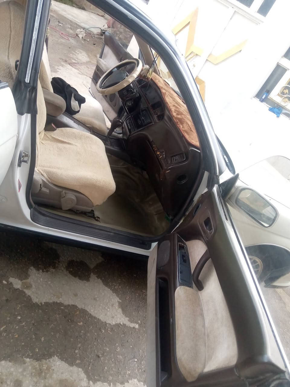 سلام عليكم بطه منفصل كفاله عامه جاهزه للخير مكان نجف رقم  انبار وكاله وتحويل سياره  سعر اب50بيه مجال ***********
