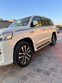لاندكروز • ٢٠١٦ • رقم بغداد