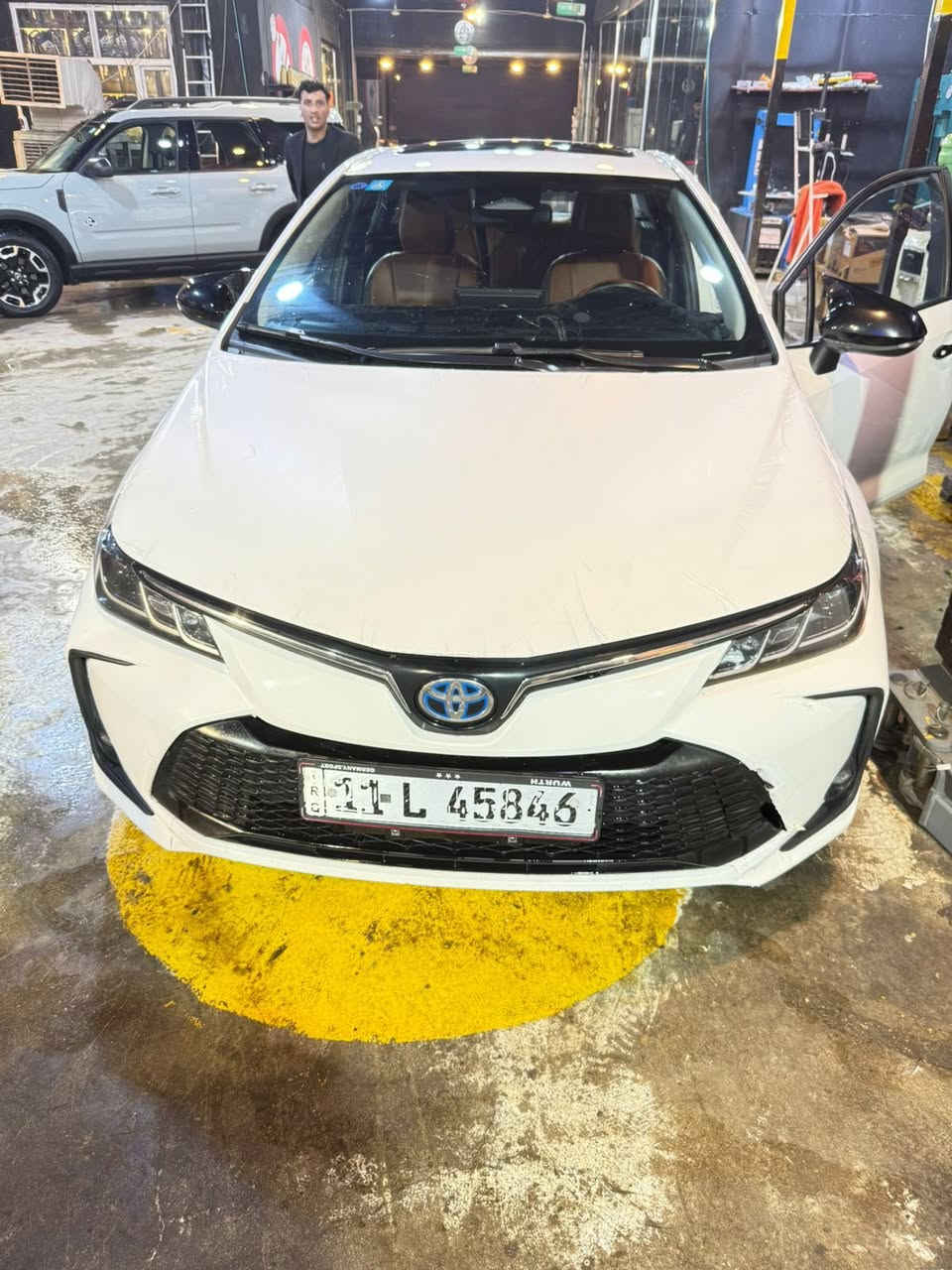 سلام عليكم
كورلا شكل الخليجي للبيع

موديل 2024 رقم بغداد بسمي فول مواصفات بصمة - فتحة - كشنات جلد مشمشي علامة زرقاء باب اول وباقي المواصفات المعروفة. 

السياره جديده بيها شخطه خفيفه بالباب موضح بالمنشور 

السعر 145$وبيها مجال 

اتصال ***********
