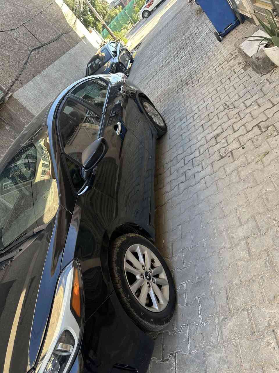 سلام عليكم
فورتي للبيع مديل 2017
مكينة 2000دوش 
كير AT
السيارة بيه قطع صبغ اثر طخات اني ابيعلك حزام 

مكفوله من الدواخل ول الخد ول شاصي 
مكينة كير كفاله
سيارة رقم أربيل بسمي تحويل ثاني يوم هزة ول براد لشهر 8
مكاني بغداد الشعب 
رقم ***********

سعر 99 بيه مجال بسيط

