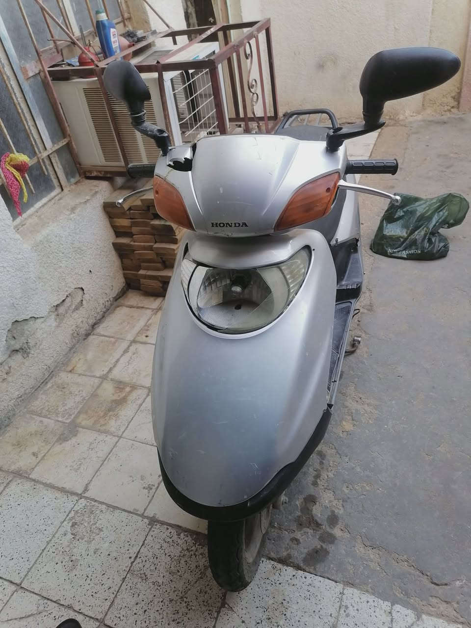 سبيسي ماليزي طافيه كوم حديد السعر ٢٠٠ *********** كوت حي الجهاد
