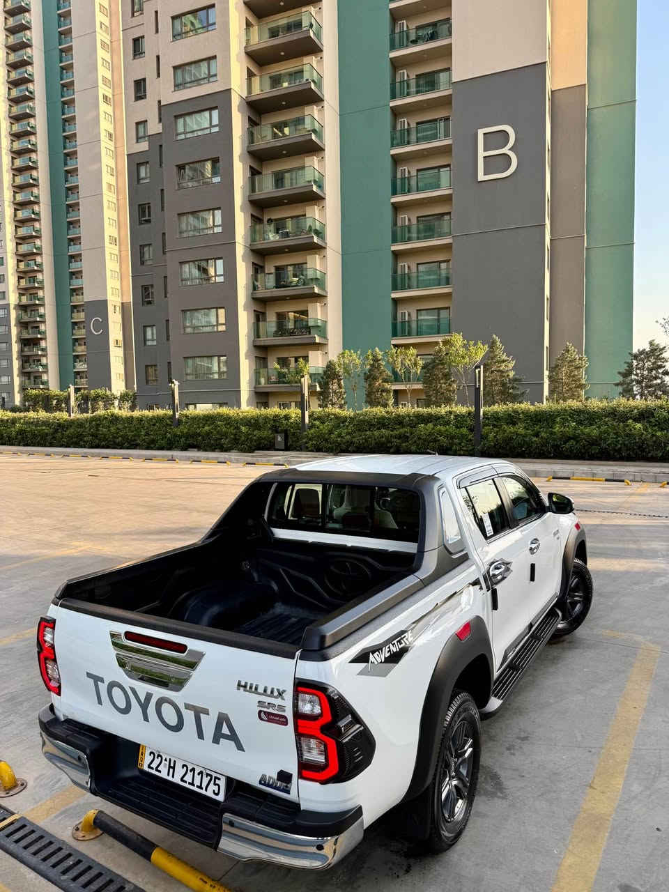 Toyota hilux 2024 v6 TRD
تويتا هايلوكس ٢٠٢٤   V6 TRD
سياره وكاله تويتا عيراق🇮🇶
ارخص سعر بل سوك.  368$💵💵
مواصفات. TRD
شاشه كبيره
شحن موبايل وايرلس
كشنات تبريد
مريات كهرباء و شفت
لايتات زينون عده سه
كاميره
بصمه
سياره ماشيه 26كم
سياره مكفوله كفاله عام بدون بارد بدون صبوغ بدون رسعه
سياره نفس زيرو 
سنويه بأسمي. سنويه جديد
مكان سليمانيه
سعر.   368💵
رقم.  *********** السليمانية, العراق
