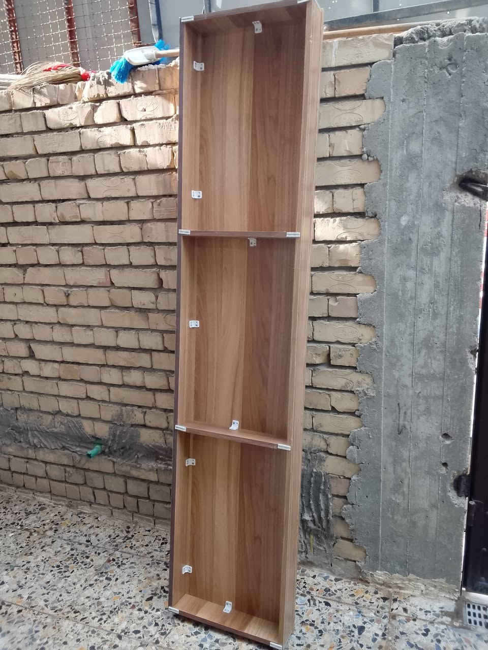 كنتور سته أبواب تركي للبيع السعر 100 وبيه مجال أن شاء الله مكاني بغداد حي الخطيب قرب  اسواق تفاحة ***********
