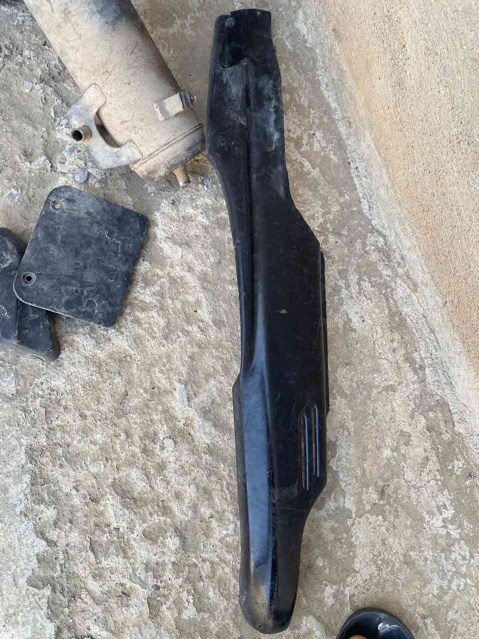 تفصيخ دراجه للبيع فراشه
دشبول فراشه جديد 
بكلايت مع لقاعده 
كفرات دواخل نص عمر 
كفرات خارجيه نص عمر 
كابريتر فراشه 
كشن مع لقاعده مالته بس لكشن يحتاجله تغليف 
دبلات خلفيه 
كلجات فراشه 

جاملغ خلفي 
صالنصه نص عمر 
اشاير 
رقمي ***********
مكاني ديالى جلولاء 
قيم واخد
