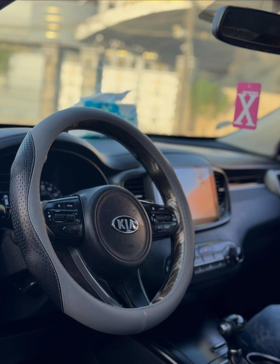 السلام عليكم
سورنتو

٢٠١٦ 

وارد امريكي 

مواصفات

شاشة

بجم زنون

ترايها كلش نضيف

تبريد ثلج 🧊 

لايت لد

اشاير مري

تحكمات ستيرن

محرك ٤ سلندر ٢٤٠٠ جي دي اي

رقم بغداد الجديد بأسمي

بيها صبغ مكانات ابيع حزام 

السعر ١٢٨ ورقة

العنوان بغداد حي الجامعة

الرقم ***********
