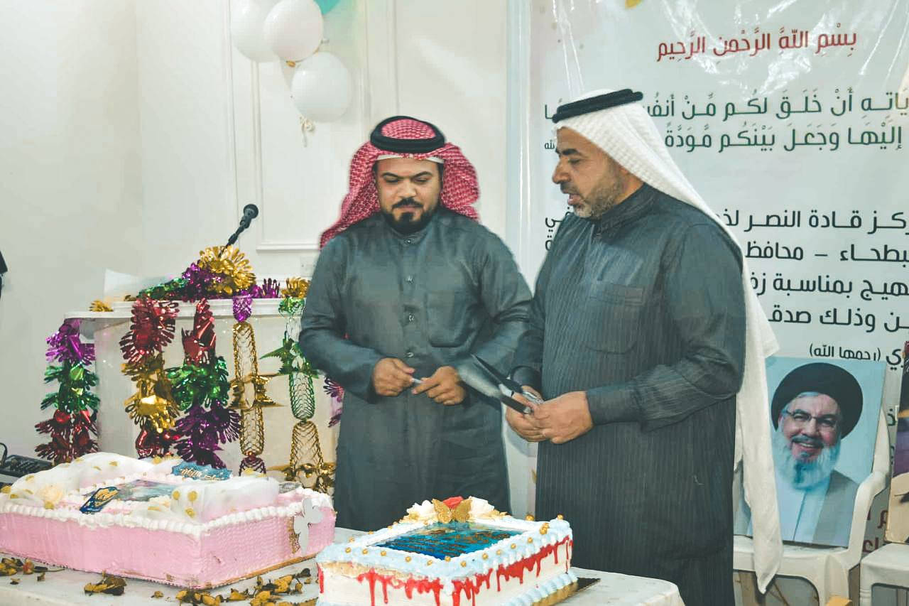 فرحتنا اليوم فرحتين ..
 تزامناً مع مولد الامام المهدي (عج) أقمنا زواج جماعي لـ 12 شاب من المتعففين بالتعاون مع مركز قادة النصر 💍
​بجهود جمعية التعاون الخيرية وبالتعاون مع أحد الإخوة المحسنين (فاعل خير) ، احتفلنا اليوم بزواج 12 شاب من أبنائنا الكرام .
​✅ شملت المبادرة:
⬅️ حفل تضمن تلاوة قرآنية وكلمة طيبة من الأخ المتبرع.
⬅️ ​توزيع مبلغ (4,170,000) دينار لكل عريس لاكمال اجراءات زواجهم .
⬅️ ​ضيافة كاملة (كيك، عصائر، حلويات، وورود) .
​ألف مبارك لشبابنا، وربي يبارك بمال المتبرع ويرحم امواتهم ويجعلها بميزان اعمالهم .
​#جمعية_التعاون_الخيرية #عمل_خير #عرس_جماعي #العراق
*********** / ***********
