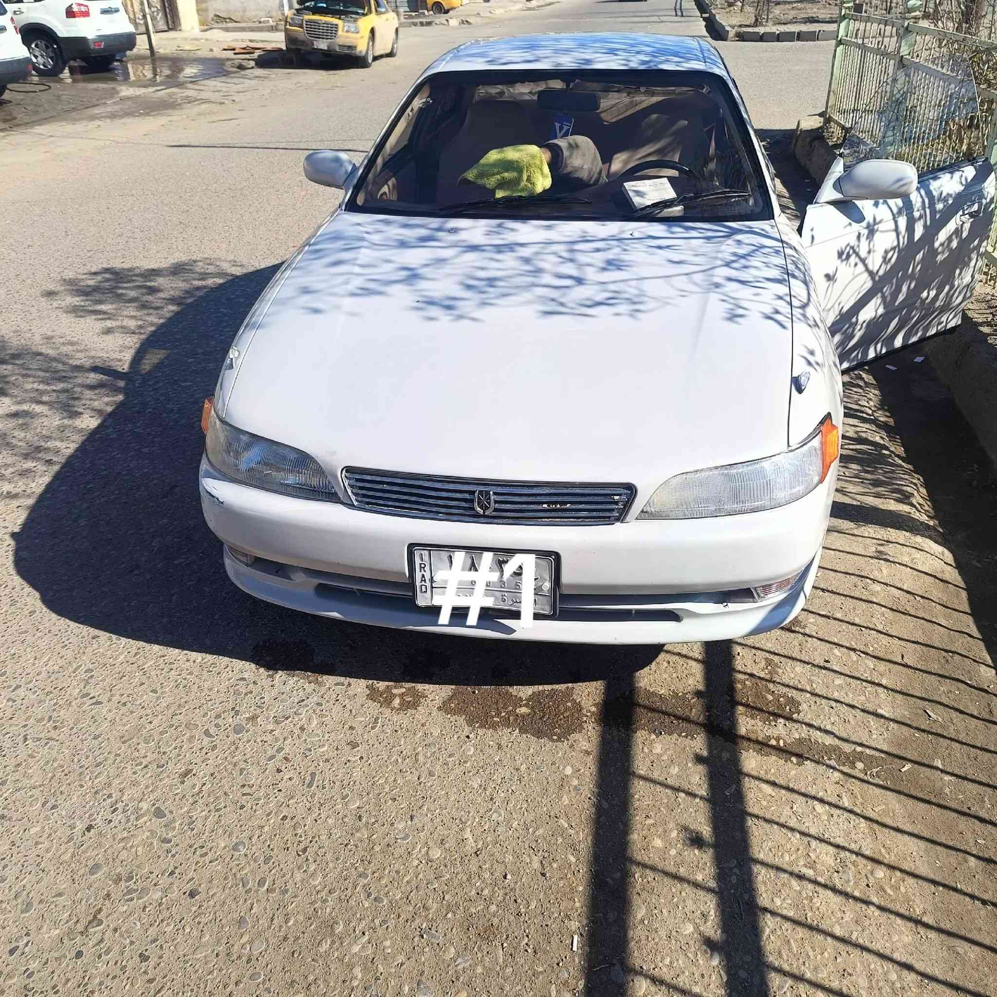 للبيع ملكة الخطوط - مارك 93 (النفخ) ✈️
إلى عشاق النظافة والياباني الأصيل، مارك موديل 93 "نفخ" للبيع، سيارة مال جنّاي ومعتنى بها جداً.
​المواصفات:
​المحرك: [ثنين ونص]، نشاط عالي واستجابة سريعة.
​التبريد: لكمبريسر شغال شرط بس يحتاجله ربط .
​الداخلية: مخمل بلادي نظيف جداً، دشبول .
​الحدادية: صدر جديد، السيارة "طابكة" ولا يوجد أي طقطقة.
​: سيارة مكفولة من (الضربة الكصه نقل جثه)، صبغ تجميلي  فقط، شواصي وبطاين سليمة 100%.
​الإضافات:
​ويل كب 
​تخم تاير جديد.
​سنوية مجددة، مشروع وطني [بصره].
​السعر: [72] وبي مجال بسيط للجادين بعد المعاينة).
المكان: [ميسان]
للتواصل: [***********]
